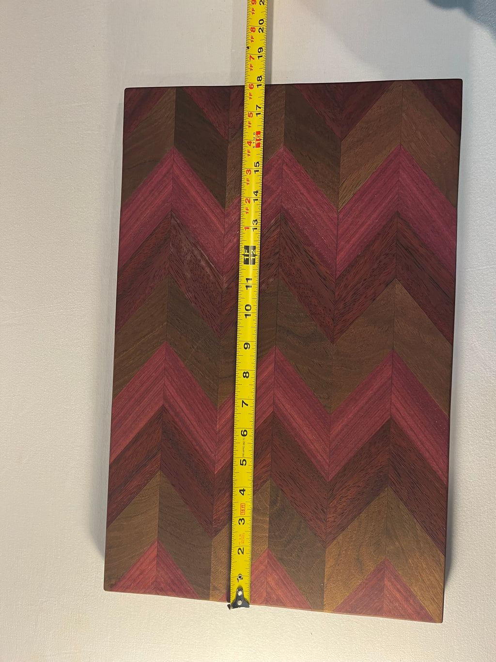 Exotic 18x11.5in zig zag cutting board